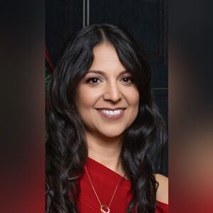 Meet your Posher, Gina